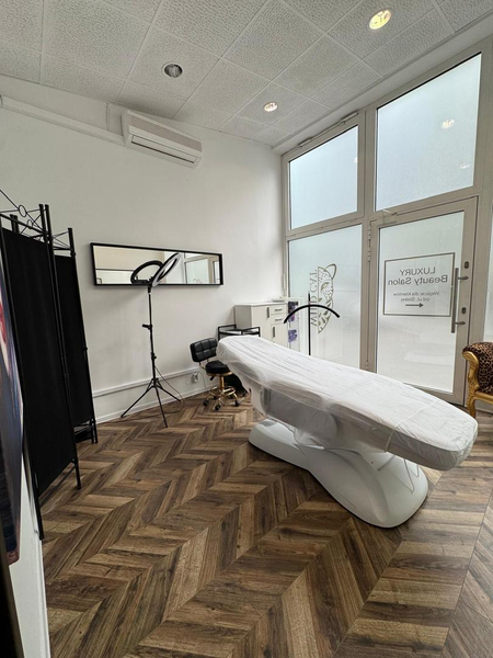 Zdjęcie na okładce dla SlimBodyTech | Centrum Modelowania Sylwetki i Depilacji Laserowej | Warszawa Śródmieście